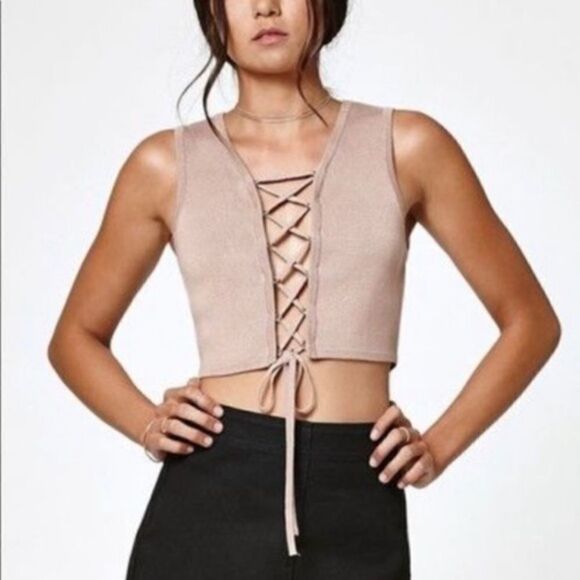 Kendall & Kylie Lace Up Crop - Picture 1 of 5